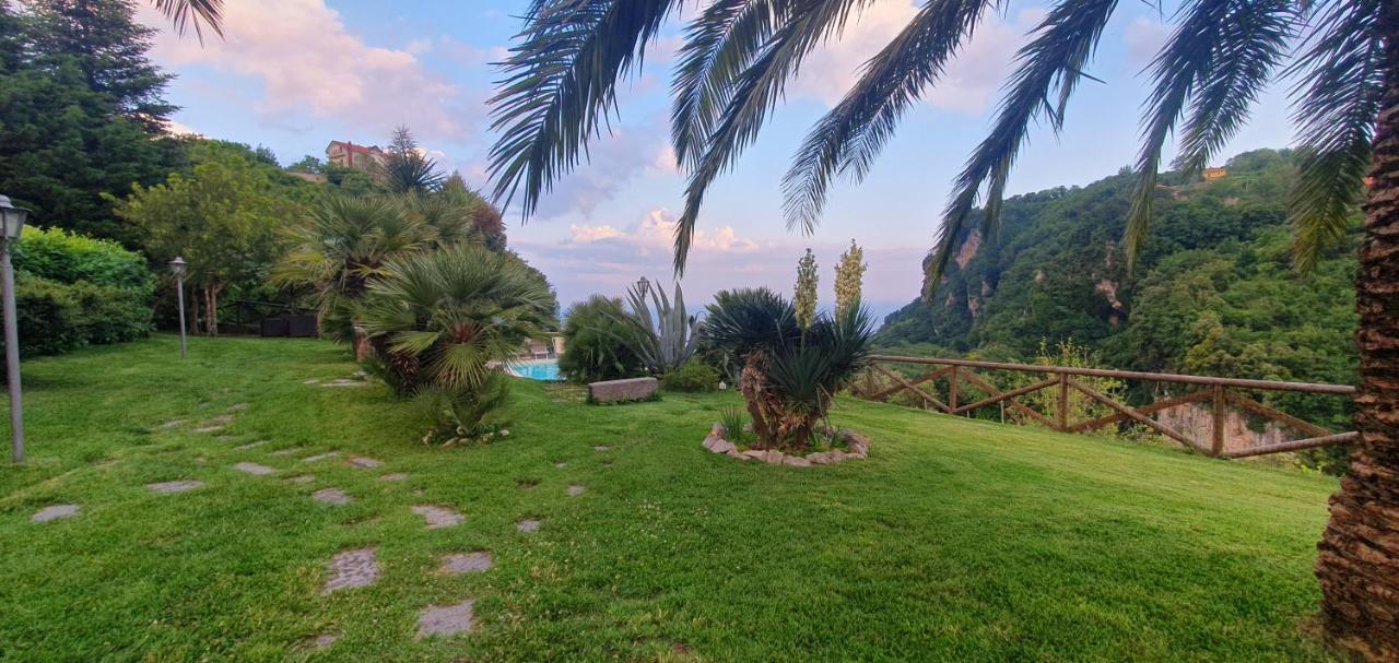 La Cicogna Acomodação com café da manhã Agerola Exterior foto